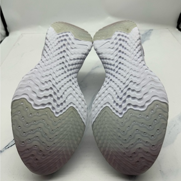 Nike Women’s Epic React Flyknit Pink Foam Sz. 10.5 - Picture 7 of 7